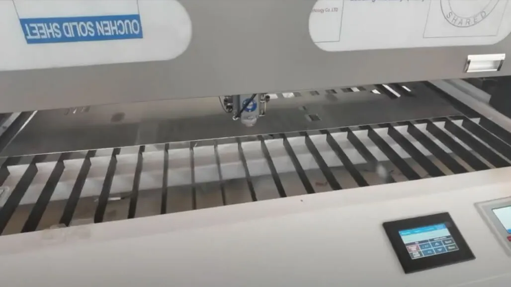 Metal & Nonmetal CO2 Laser Cutter For Stainless Steel