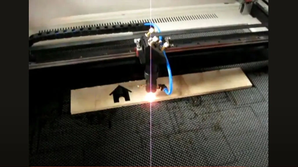 CO2 Laser Cutting Machine for Wood Board